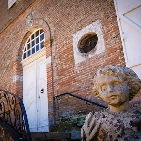 לינה וארוחת בוקר Chateau Des Varennes Labastide-Beauvoir